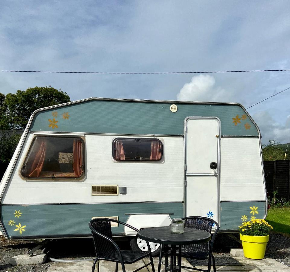 基尔根尼 Cosy Caravan At Carrigeen Glamping酒店 外观 照片